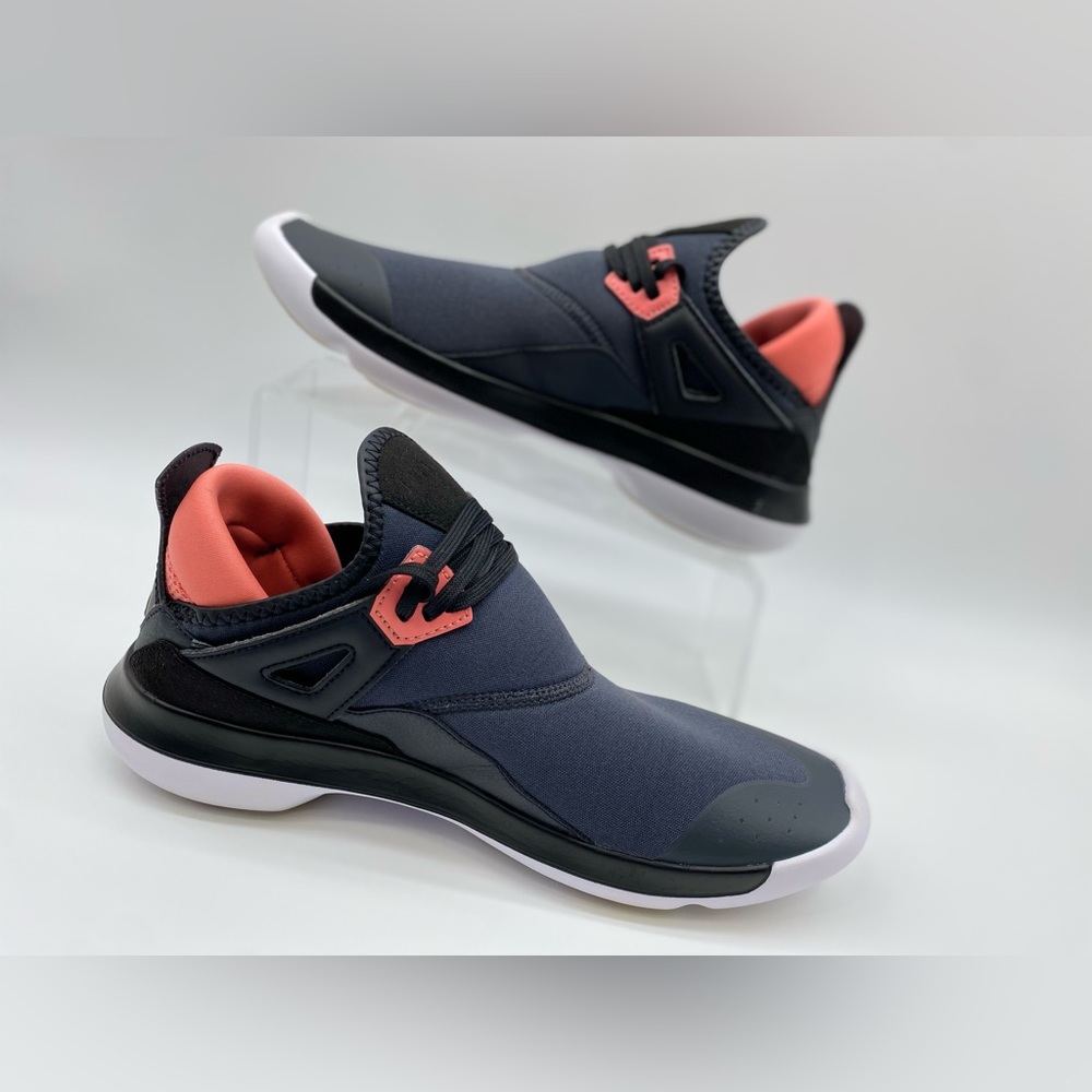 Nike Air Jordan Fly 89 GG Trainers, Gray/Black Youth Sneakers, US Size 7Y